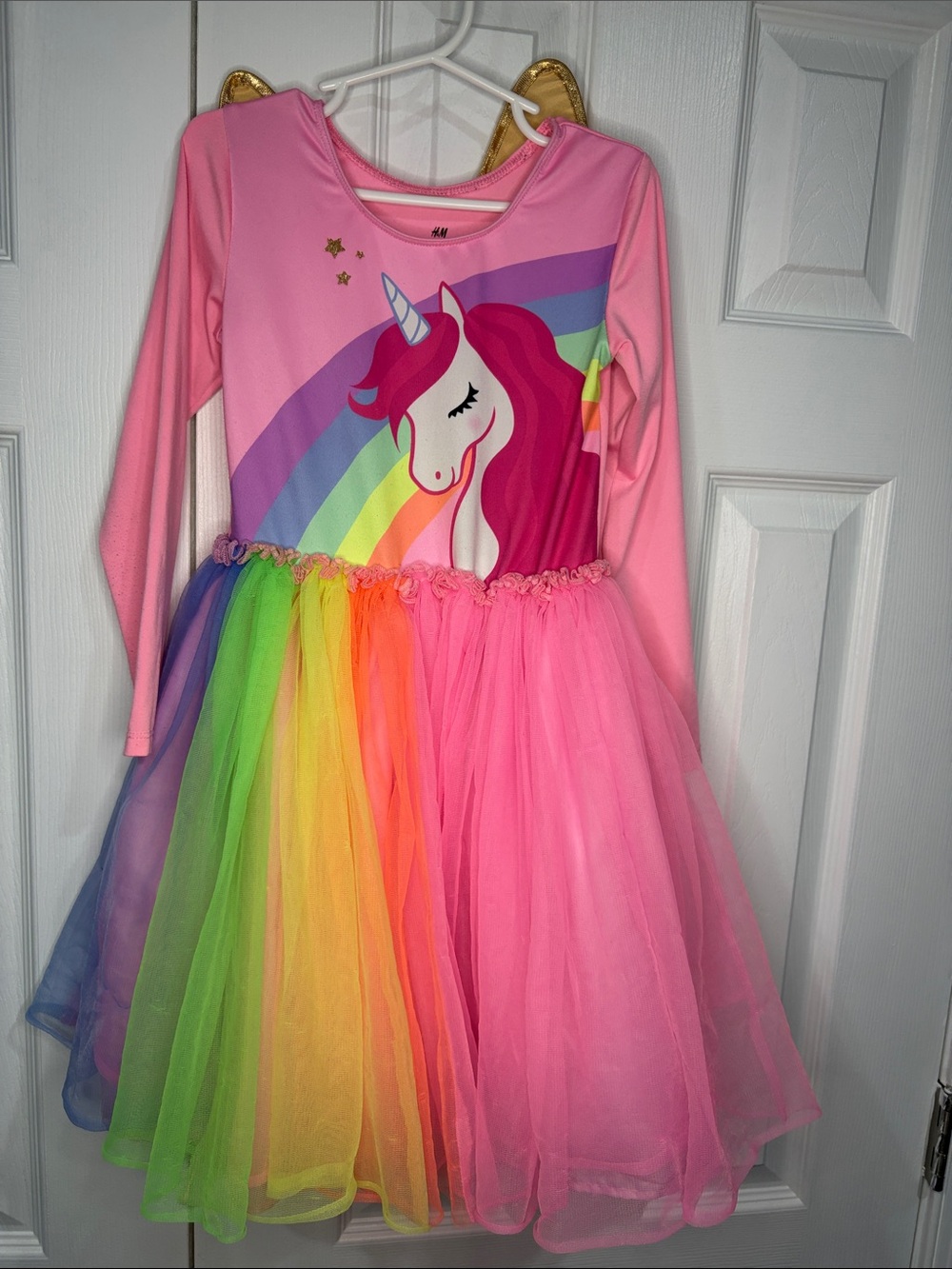H&M size 5 Pink Rainbow Unicorn Tulle Dress with Gold wings removable